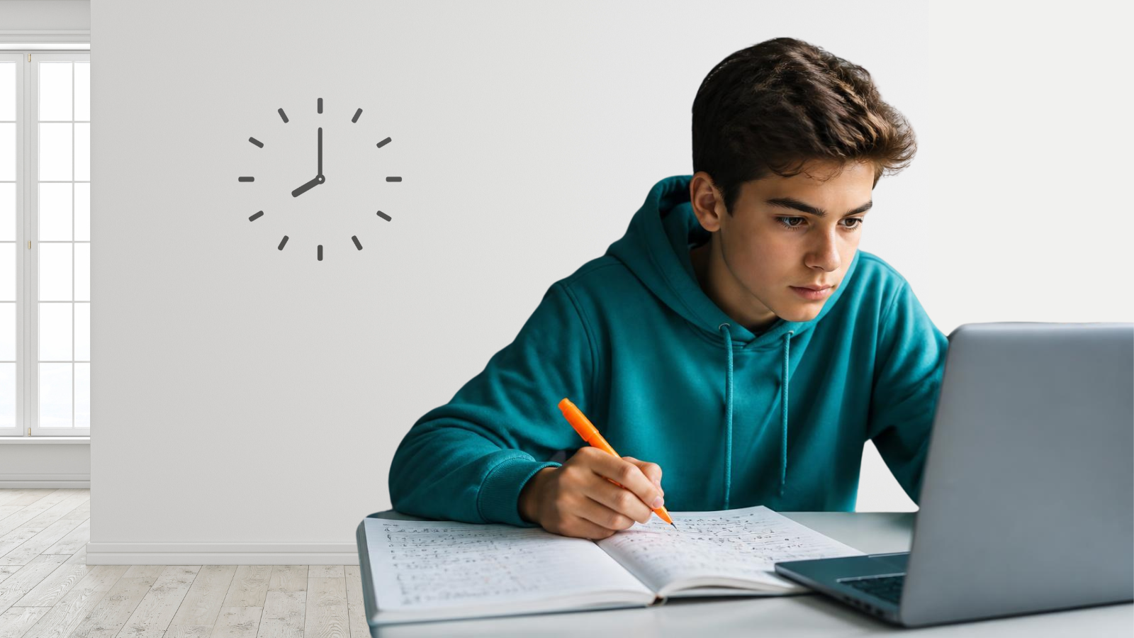 Skupiony ósmoklasista notuje przed laptopem. Minimalistyczny zegar na ścianie nawiązuje do braku czasu, szybkiej powtórki i intensywnego kursu E8 z matematyki.